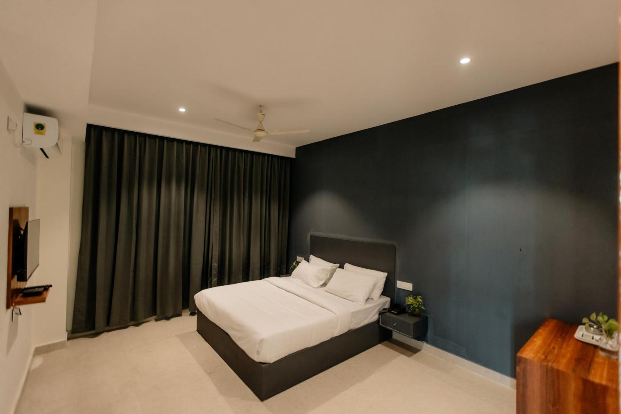 No 7 Vista Hotel Bangalore Buitenkant foto